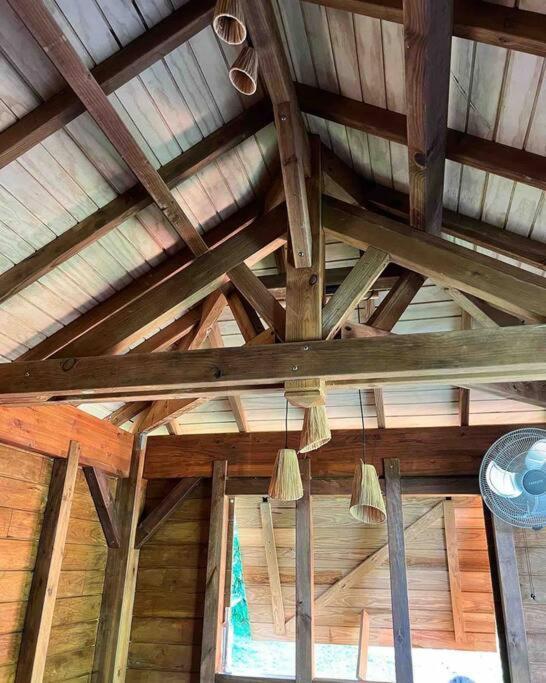 La Kaz A Pepes, Charmant Logement Avec Piscine Lamentin Exterior photo