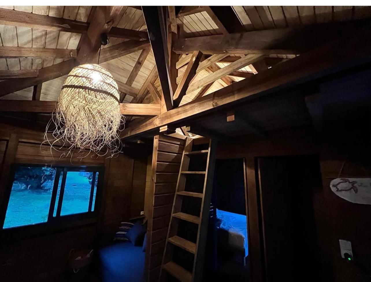 La Kaz A Pepes, Charmant Logement Avec Piscine Lamentin Exterior photo